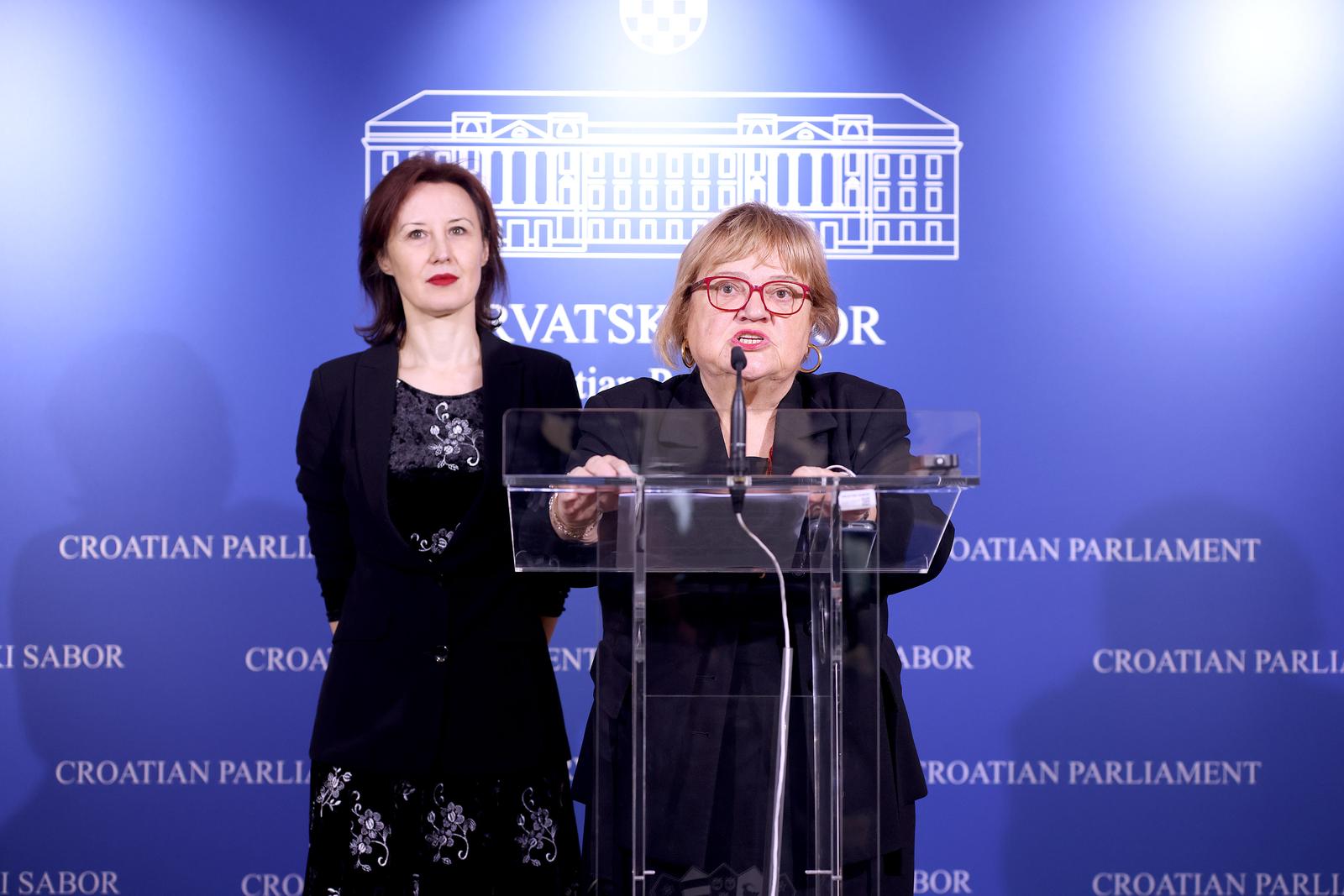 13.02.2025., Zagreb - Na konferenciji za medije odrzanoj u Saboru o temi: "Nedostatak psihologa u osnovnim i srednjim skolama, posebno u svjetlu nedavnih dogadjaja vezanih za sigurnost u skolama“ govorile su zastupnice Anka Mrak Taritas i Dalija Oreskovic.  Photo: Patrik Macek/PIXSELL