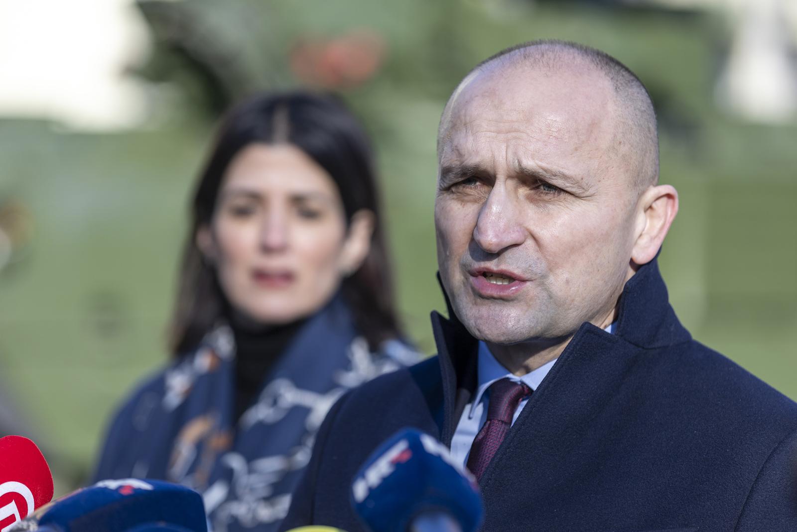 14.01.2025., Nasice - Svecana primoredaja prvih borbenih vozila pjesastva Bradley M2A2 ODS u vojarni "132. brigade Hrvatske vojske". potpredsjednik Vlade RH i ministar obrane Ivan Anusic Photo: Davor Javorovic/PIXSELL