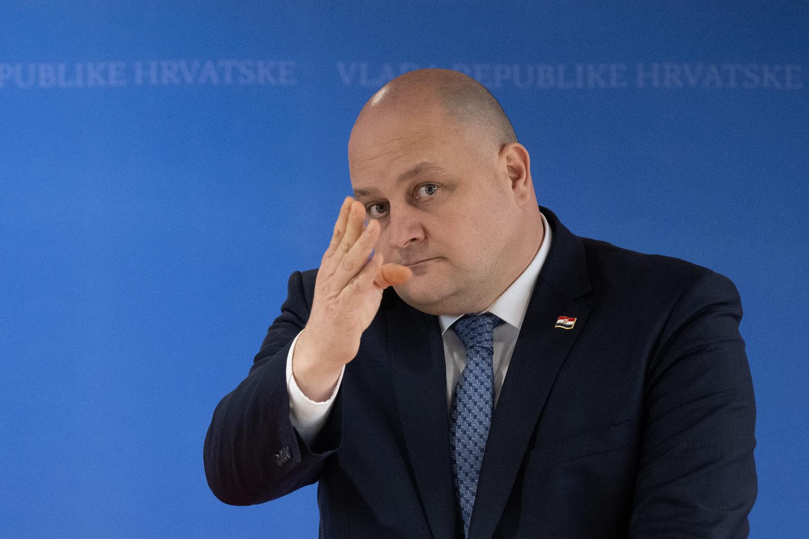 16.01.2025., Zagreb - Predsjednik Vlade Andrej Plenkovic odrzao je sastanak s predstavnicima trgovackih lanaca i proizvodjaca na temu revidiranja popisa proizvoda ograničenih cijena i daljnjih koraka za zastitu potrosaca. Ante Susnjar. Photo: Davor Puklavec/PIXSELL