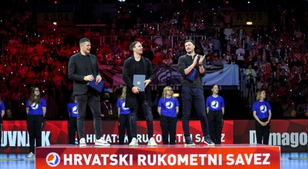 16.03.2025., Arena Zagreb, Zagreb - Kvalifikacije za EHF EUR0 2026, skupina 5, 4. kolo, Hrvatska - Ceska. Svecani oprostaj kapetana Domagoja Duvnjaka, Igora Karacica i Ivana Pesica nakon osvojene srebrne medalje na Svjetskom prvenstvu nakon cega su zavrsili karijeru u reprezentaciji.

 Photo: Igor Kralj/PIXSELL