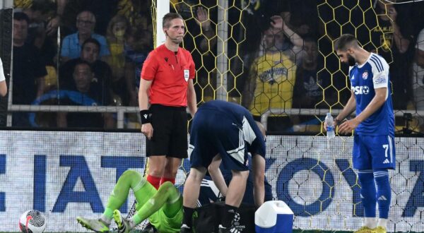 19.08.2023., Atena, Grcka - Utakmica 3. pretkola UEFA Lige prvaka, AEK - GNK Dinamo. Dominik Livakovic Photo: Marko Lukunic/PIXSELL
