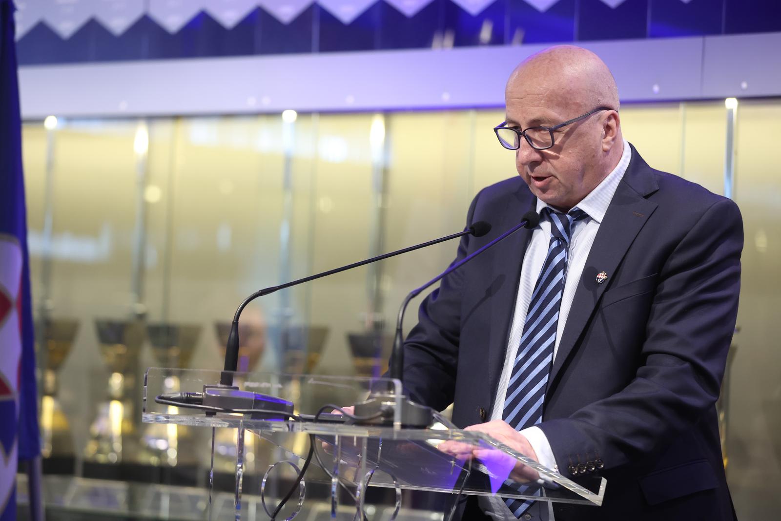 21.02.2025., Zagreb -  predstavljanje Sporazuma o uklanjanju postojećeg i izgradnji novog "Gradskog stadiona Maksimir" između Vlade Republike Hrvatske i Grada Zagreba.
Andrej Plenković, Tomislav Tomašević, Luka Koralet, Velimir Zajec Photo: Goran Stanzl/PIXSELL