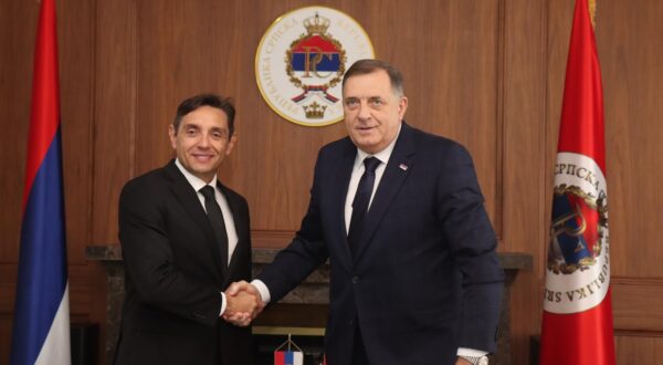 21, November, 2024, Banja Luka - Meeting of the President of the Republic of Srpska, Milorad Dodik, and the Deputy Prime Minister of the Republic of Serbia, Aleksandar Vulin. Aleksandar Vulin, Milorad Dodik. Photo: Borislav Zdrinja, Zipa Photo/ATAImages

21, novembar, 2024, Banja Luka - Sastanak predsednika Republike Srpske Milorada Dodika i potpredsednika Vlade Republike Srbije Aleksandra Vulina. Photo: Borislav Zdrinja, Zipa Photo/ATAImages Photo: Borislav Zdrinja/ATAImages/PIXSELL