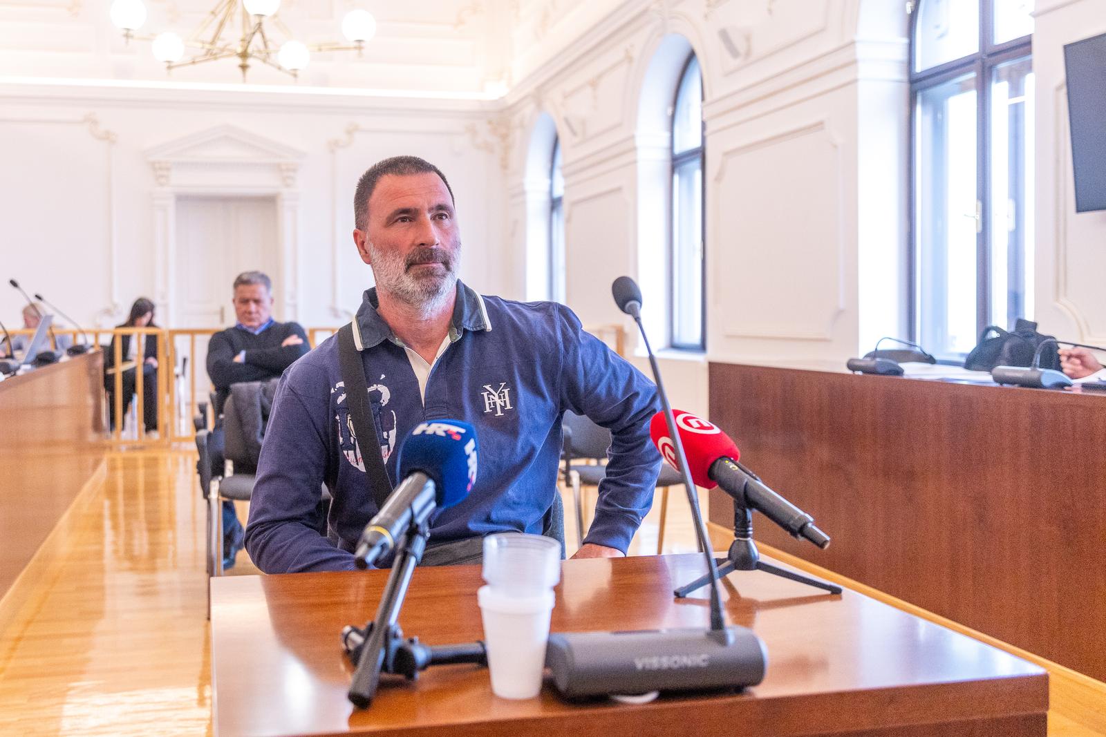 24.03.2025., Osijek - Na Zupanijskom sudu nastavljeno je sudjenje braci Mamic i ostalima za izvlacenje novca iz Dinama. svjedok Mladen Brodic, otac nogometasa Frana Brodica Photo: Borna Jaksic/PIXSELL