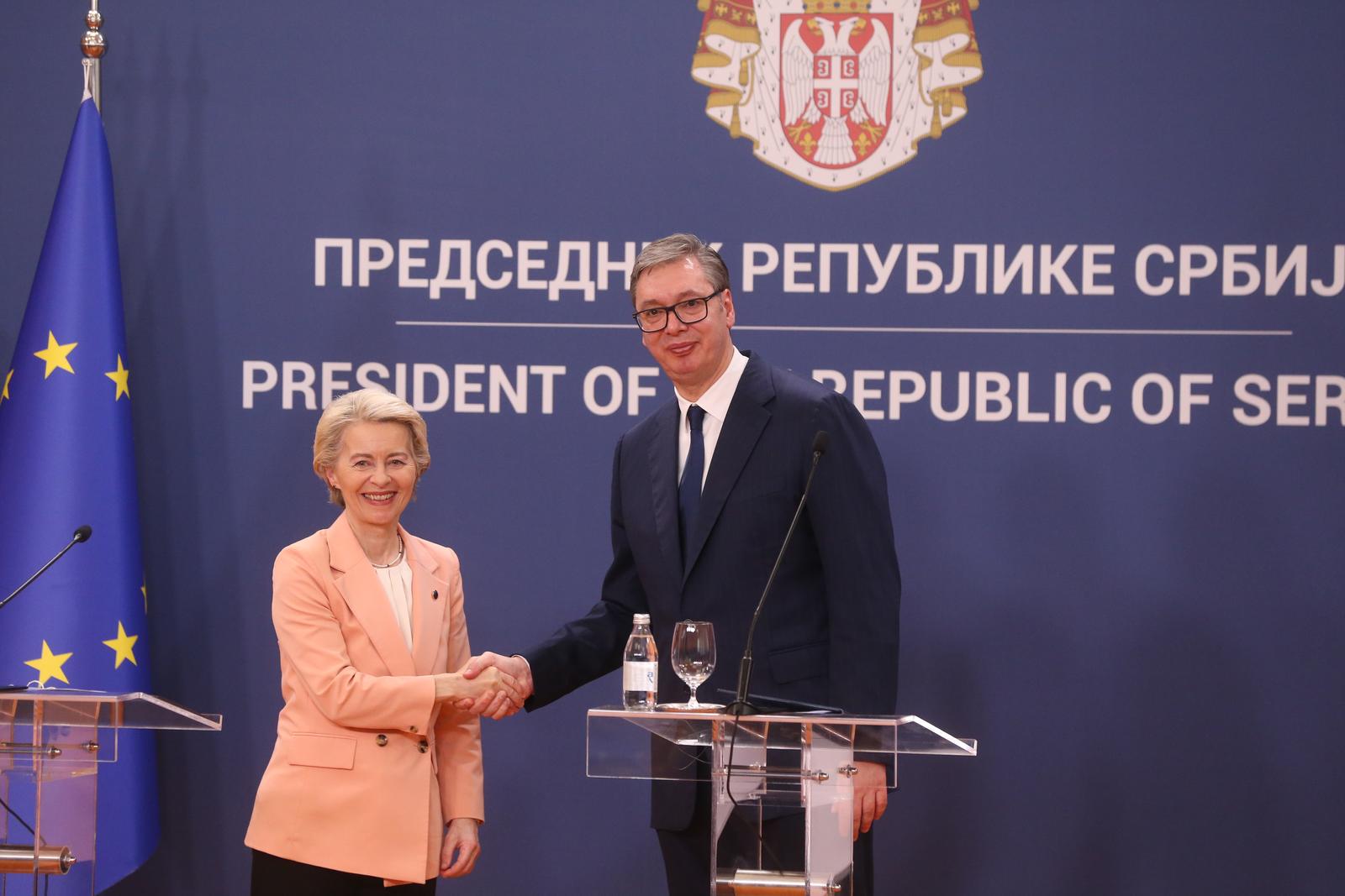 25, October, 2024, Belgrade - Statements for the media by the President of the Republic of Serbia, Aleksandar Vucic, and the President of the European Commission, Ursula von der Leyen. Ursula Von Der Leyen , Aleksandar Vucic. Photo: F.S./ATAImages 

25, oktobar, 2024, Beograd - Izjave za medije predsednika Republike Srbije Aleksandra Vucica i predsednice Evropske komisije Ursule fon der Lajen. Photo: F.S./ATAImages