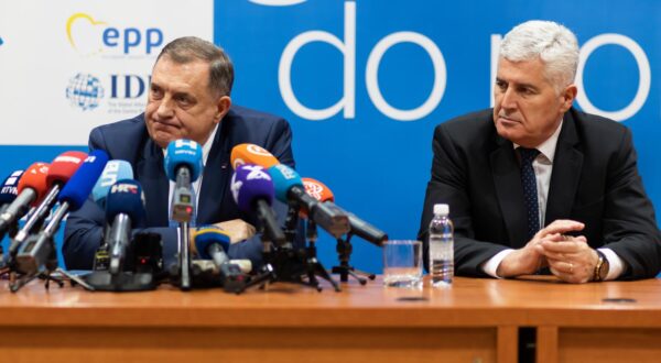 27.02.2024., Mostar - Press konferencija nakon sastanka predstavnika politickih stranaka koalicije na razini BiH.  Photo: Denis Kapetanovic/PIXSELL