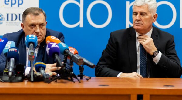 27.02.2024., Mostar - Press konferencija nakon sastanka predstavnika politickih stranaka koalicije na razini BiH.  Photo: Denis Kapetanovic/PIXSELL