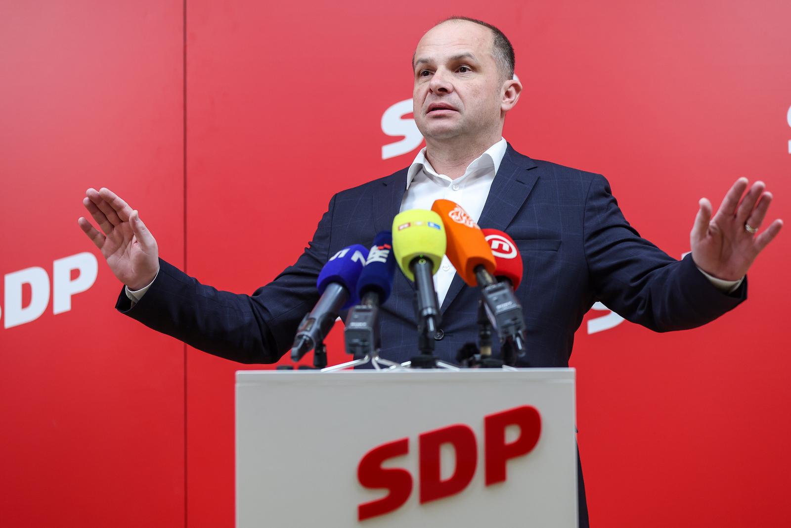 27.02.2025., Zagreb - Konferencija za medije predsjednika SDP-a Sinise Hajdasa Doncica o aktualnoj politickoj situaciji. Photo: Matija Habljak/PIXSELL