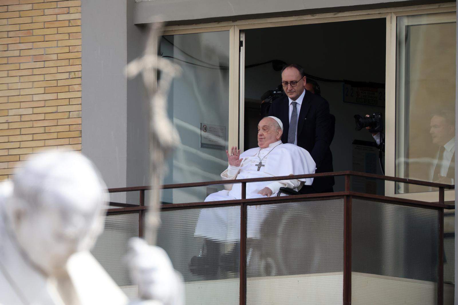 Milan, Italy  23.03.2025: Pope Francis appears at the Gemelli Polyclinic in Rome for the Angelus blessing after a month of hospitalization for bilateral pneumonia. Photo: Marco Iacobucci / ipa-agency.net/IPA