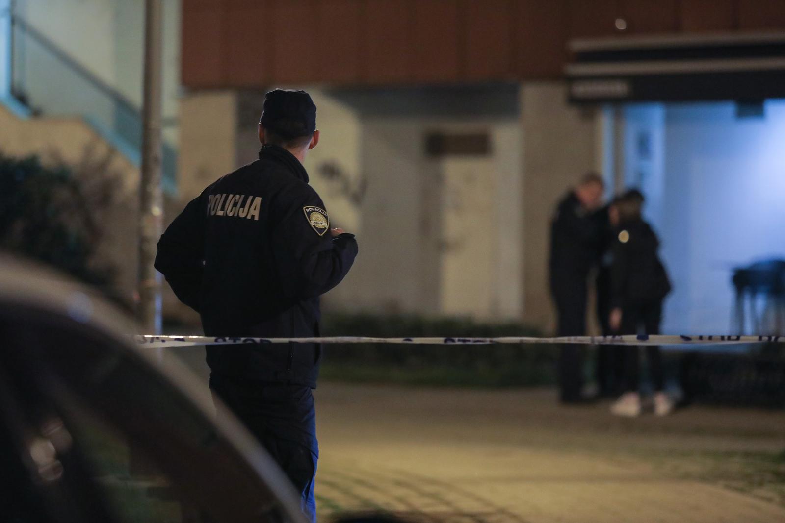 21.03.2023., Zagreb - U Ulici Bozidara Magovca, pred kaficem Orlando, dvojca muskaraca sukobila se na ulici pri cemu je jedan ranjen vatrenim oruzjem. Photo: Tomislav Miletic/PIXSELL
