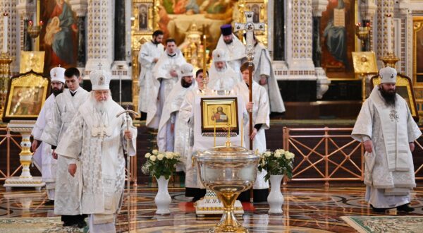 MOSCOW, RUSSIA - JANUARY 18, 2021: Patriarch Kirill (L front) of Moscow and All Russia conducts a service at the Cathedral of Christ the Saviour on the eve of Epiphany. The Russian Orthodox Church celebrates the holiday according to the Julian calendar. Oleg Varov/Press Office of the Patriarch of Moscow and All Russia/TASS Photo via Newscom Newscom/PIXSELL