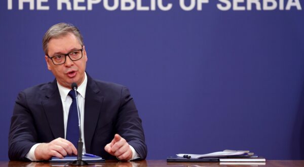 epa12014600 Serbian President Aleksandar addresses a press conference in Belgrade, Serbia, 06 April 2025. Vucic named Djuro Macut as the country's new prime minister after Milos Vucevic submitted his resignation last January, following protests demanding accountability for the collapse of the Novi Sad train station canopy in November 2024, which claimed the lives of fifteen people.  EPA/ANDREJ CUKIC
