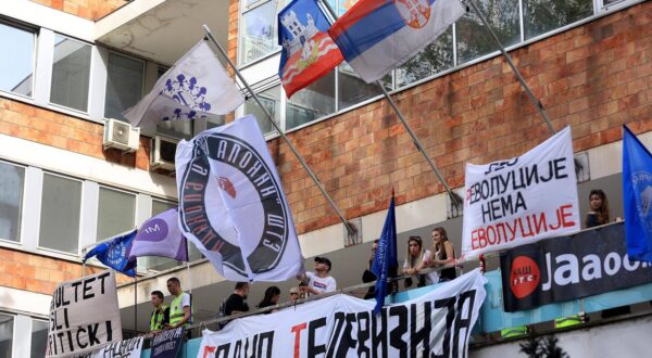 16.04.2025 BelgradeSerbia Politics/ Life /Protest Third day of blockade of radio tv of Serbia/ RTS by students and citizens. Due to non-objective reporting Photo: IMAGO/Aleksandar Djorovic/IMAGOSTOCK&PEOPLE