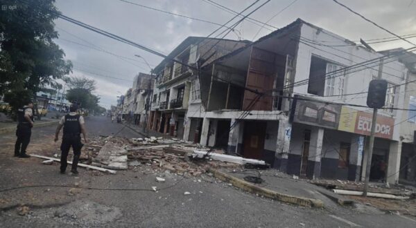 ESM TEMBLOR ESMERALDAS Esmeraldas, Friday, April 25, 2025 Several structural damage leaves so far the tremor with a magnitude of 6 0 with epicenter in Esmeraldas, registered this morning Photos Courtesy HO API Esmeraldas Esmeraldas Esmeraldas Ecuador DIS ESM TEMBLORESMERALDAS ad8eb3387b4c99a5af357530814aa181 Copyright: xx Photo: IMAGO/IMAGOSTOCK&PEOPLE