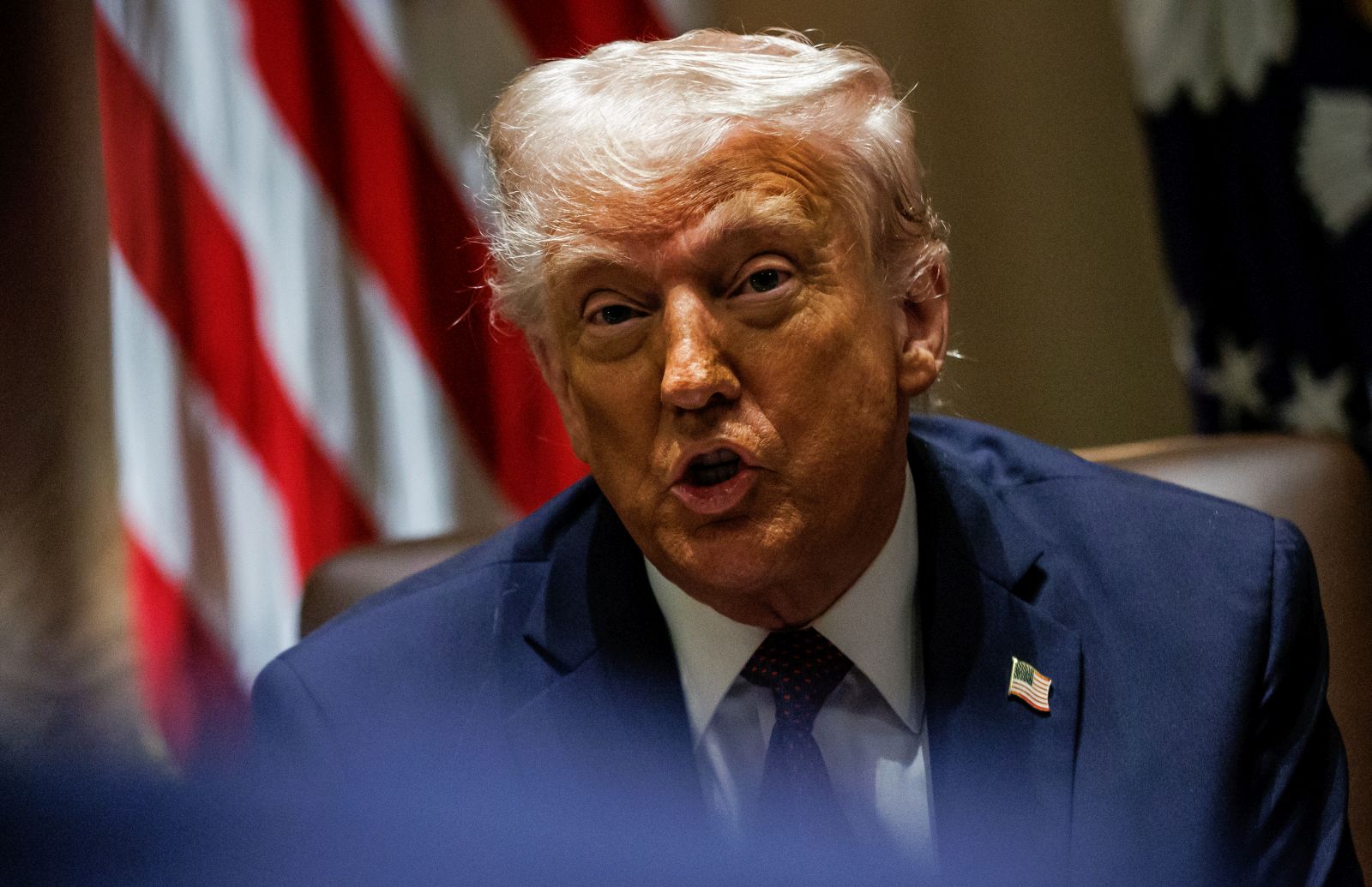 epa11985750 US President Donald Trump meets with his Cabinet in the White House Cabinet Room in Washington, DC, USA, 24 March 2025.  EPA/Samuel Corum/ POOL