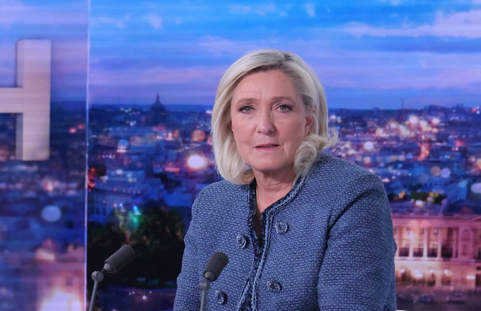 epa12001926 President of the far-right Rassemblement National (RN) parliamentary group Marine Le Pen poses prior to an interview on the evening news broadcast of French TV channel TF1, in Boulogne-Billancourt, outside Paris, France, 31 March 2025. Le Pen was convicted of creating fake jobs at the EU parliament to channel funds to her party to employ people in France and was banned with immediate effect from standing for office for five years, throwing into doubt her bid to stand for the French Presidency in 2027.  EPA/THOMAS SAMSON / POOL  MAXPPP OUT
