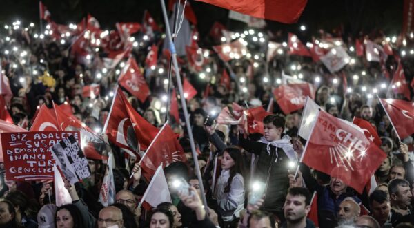 epa12035823 People hold Turkish flags and shout slogans as they take part in a demonstration organized by the country's main opposition Republican People's Party (CHP) against the detention of the mayor of Istanbul, in Istanbul, Turkey, 16 April 2025. Istanbul mayor Ekrem Imamoglu of the Republican People's Party (CHP) was jailed and dismissed by the Turkish Ministry of Interior on 23 March on corruption charges, following his detention on 19 March along with 100 others.  EPA/ERDEM SAHIN