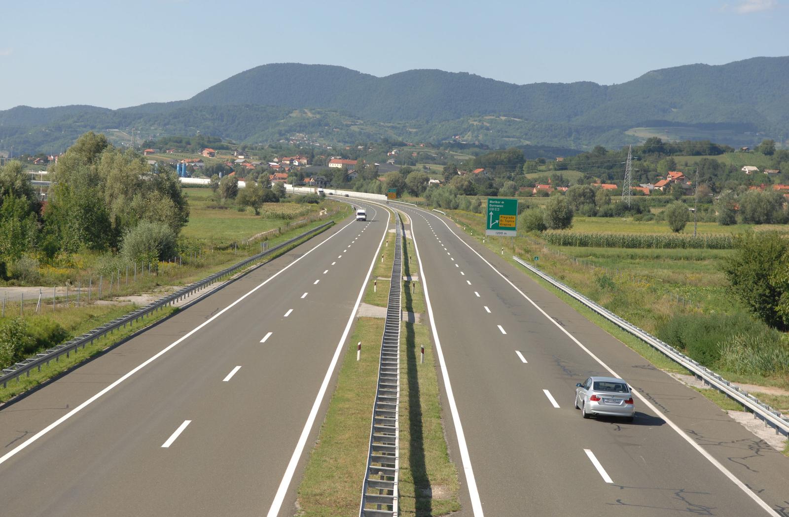 01.08.2012. Gornji Macelj - Od danas je poskupila autocesta Zagreb-Macelj i to na svojoj najduzoj dionici izmedju Maclja i Zapresica za 15%. Na ostalim dionicama cijene su ostale iste. Zbog dosadasnjih previsokih cestarina autocesta zjapi prazna osim vikendima tijekom turisticke sezone. Photo: Matija Topolovec/PIXSELL