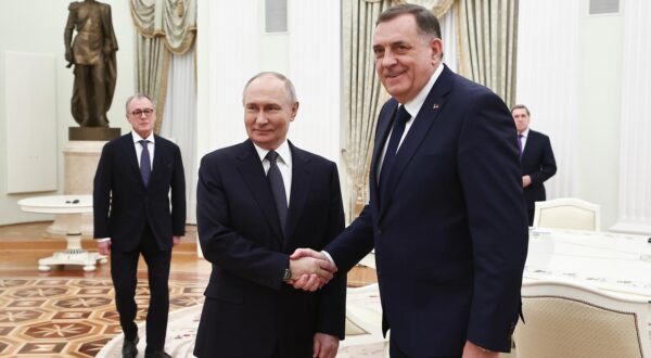 RUSSIA, MOSCOW - APRIL 1, 2025: Vladimir Putin, President of Russia, and Milorad Dodik, President of Republika Srpska, one of the two entities within Bosnia and Herzegovina, shake hands during a meeting at the Moscow Kremlin, Mikhail Tereshchenko/TASS/Sipa USA Photo: Tass/SIPA USA
