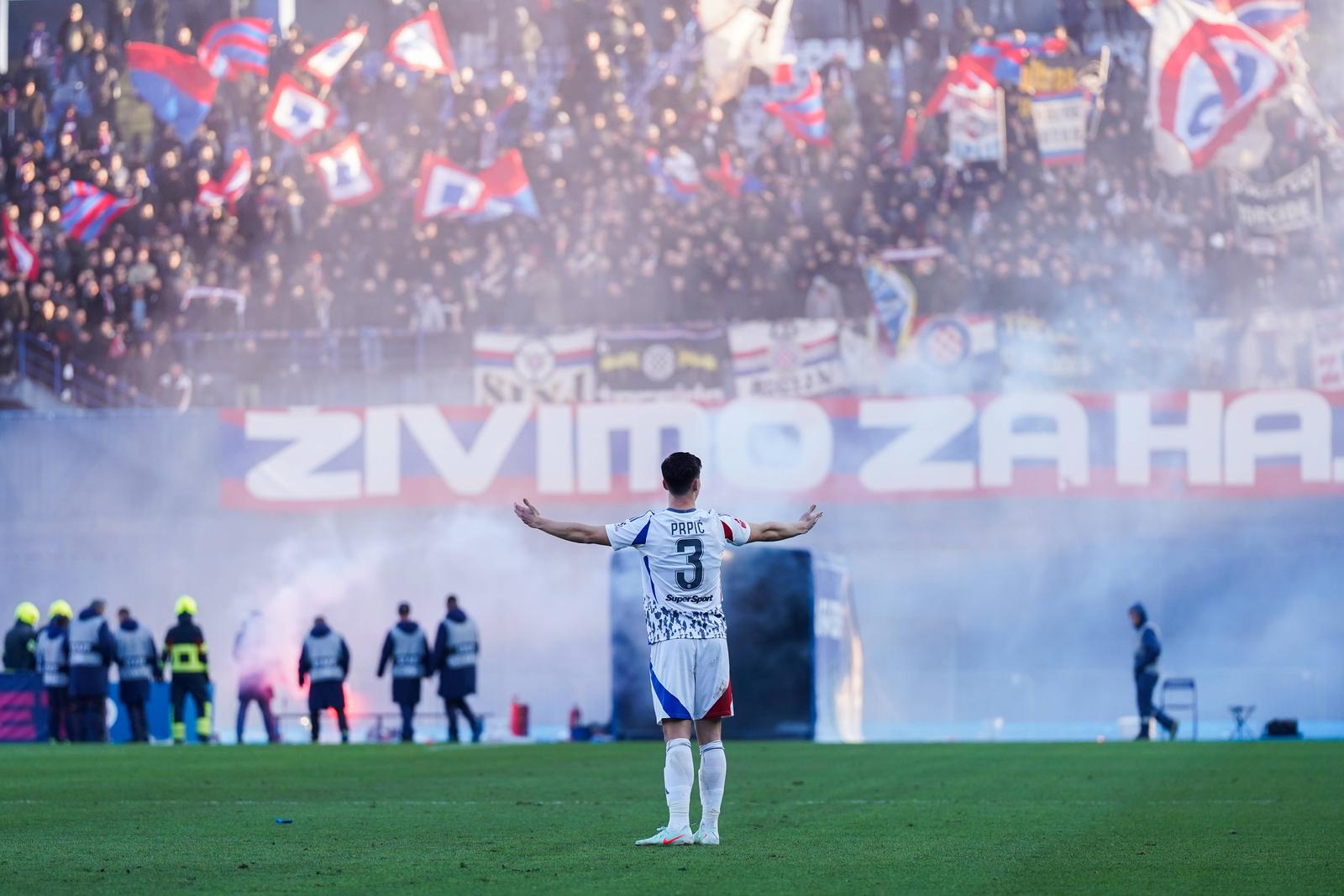 Kroatien: Fussball SuperSport 1. HNL - 02.03.2025, 24. Spieltag - GNK Dinamo Zagreb vs. HNK Hajduk Split - Stadion Maksimir Zagreb, Kroatien Dominik Prpic Hajduk Split *** Croatia Football SuperSport 1 HNL 02 03 2025, Matchday 24 GNK Dinamo Zagreb vs HNK Hajduk Split Stadion Maksimir Zagreb, Croatia Dominik Prpic Hajduk Split Copyright: xLukaxKolanovicx Photo: IMAGO/Luka Kolanovic/IMAGOSPORT