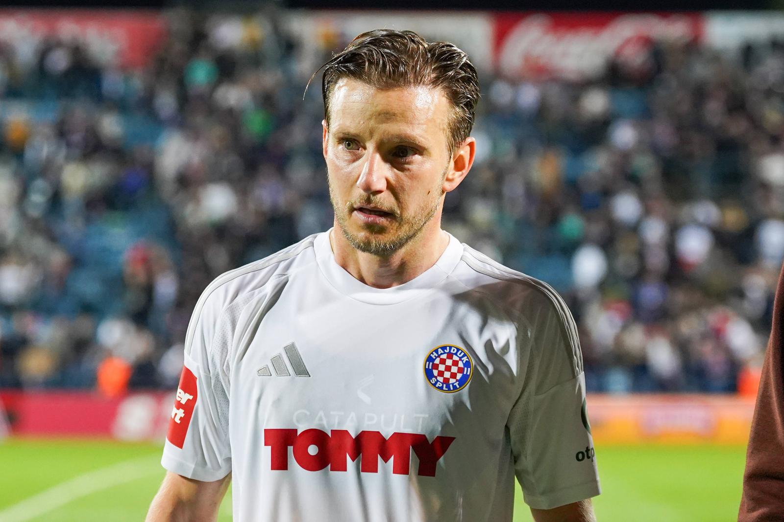 Kroatien: Fussball SuperSport 1. HNL - 18.04.2025, 30. Spieltag - NK Varazdin vs. HNK Hajduk Split - Stadion Varteks Varazdin, Kroatien Ivan Rakitic Hajduk Split *** Croatia Football SuperSport 1 HNL 18 04 2025, Matchday 30 NK Varazdin vs HNK Hajduk Split Stadion Varteks Varazdin, Croatia Ivan Rakitic Hajduk Split Copyright: xLukaxKolanovicx Photo: IMAGO/Luka Kolanovic/IMAGOSPORT