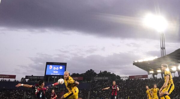 Bologna's Riccardo Orsolini goal 1-0 during the Serie A Enilive 2024/2025 match between Bologna and Inter - Serie A Enilive at Renato DallAra Stadium - Sport, Soccer - Bologna, Italy - Sunday April 20, 2025 (Photo by Massimo Paolone/LaPresse) (Photo by Massimo Paolone/LaPresse/Sipa USA) Photo: LaPresse/SIPA USA