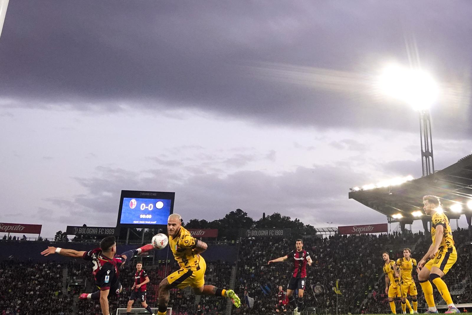 Bologna's Riccardo Orsolini goal 1-0 during the Serie A Enilive 2024/2025 match between Bologna and Inter - Serie A Enilive at Renato DallAra Stadium - Sport, Soccer - Bologna, Italy - Sunday April 20, 2025 (Photo by Massimo Paolone/LaPresse) (Photo by Massimo Paolone/LaPresse/Sipa USA) Photo: LaPresse/SIPA USA