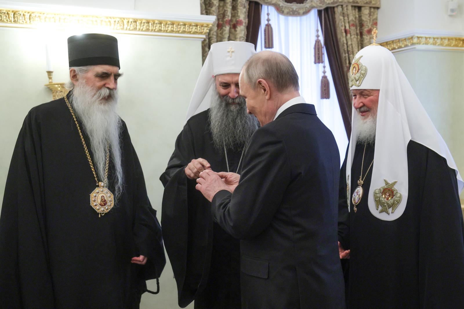 Patrijarh Porfirije s Putinom