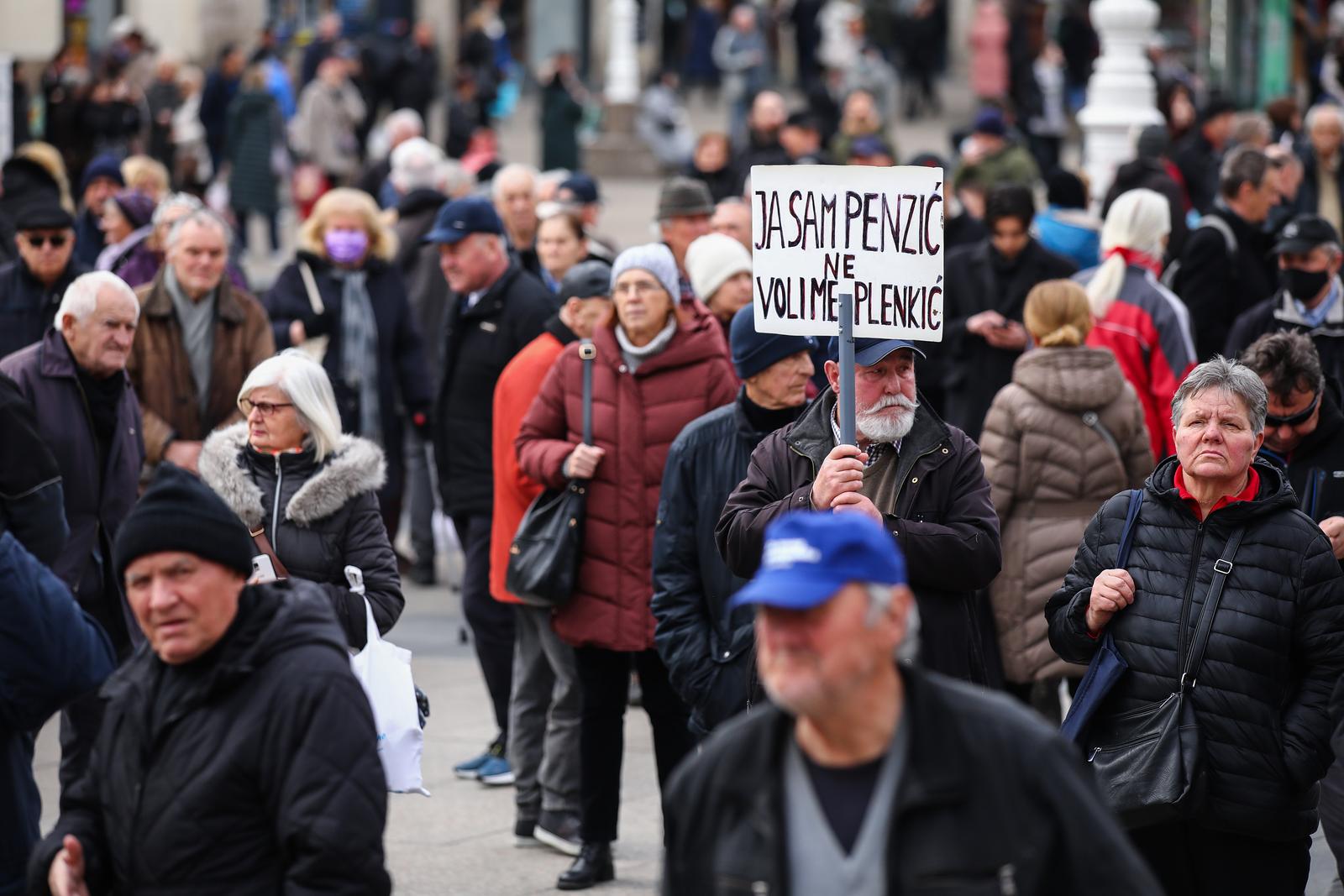 01.03.2025., Zagreb, Prosvjed umirovljenika protiv siromastva, korupcije i kriminala odrzan je na sredisnjem Trgu bana Josipa Jelacica u Zagrebu Photo: EmicaElvedji/PIXSELL