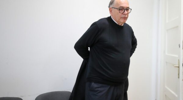 02.04.2025., Zagreb - Na Zupanijskom sudu u Zagrebu kod suca Kevrica nastavljeno je sudjenje bivsem nacelniku Segeta Vinku Zulimu za zlouporaba polozaja i ovlasti i dr. Na danasnjem sudjenju svjedocio je sadasnji nacelnik Ivo Soric.  Photo: Sanjin Strukic/PIXSELL