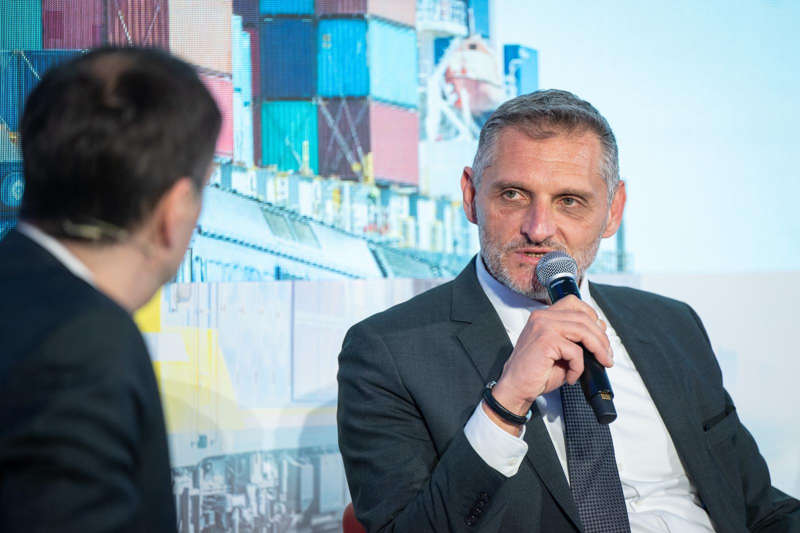 02.04.2025., Zagreb - Konferencija "Regija u pokretu". Konferenciju je otvorio David Vlajcic, potpredsjednik Vlade i ministar poljoprivrede, sumarstva i ribarstva te Josip Bilaver, drzavni tajnik za more i EU fondove. Photo: Neva Zganec/PIXSELL