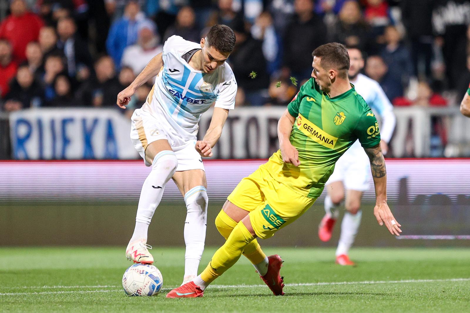 02.04.2025., stadion Rujevica, Rijeka - SuperSport Hrvatski nogometni kup 2024/2025, polufinale, HNK Rijeka - NK Istra 1961. Niko Jankovic i Dario Maresic. Photo: Nel Pavletic/PIXSELL