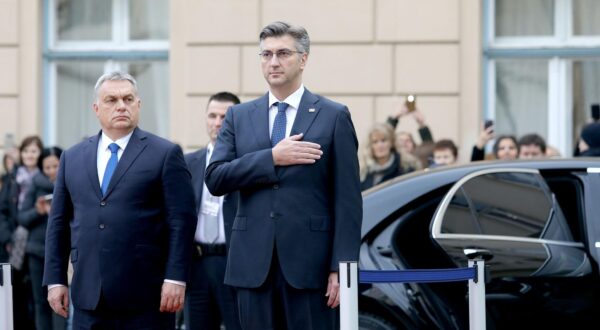 03.12.2018., Zagreb - U povodu sastanka na vrhu Srednjoeuropske inicijative predsjednik Vlade Andrej Plenkovic primio je u Banskim dvorima predsjednika vlade Madjarske Viktora Orbana. Photo: Patrik Macek/PIXSELL