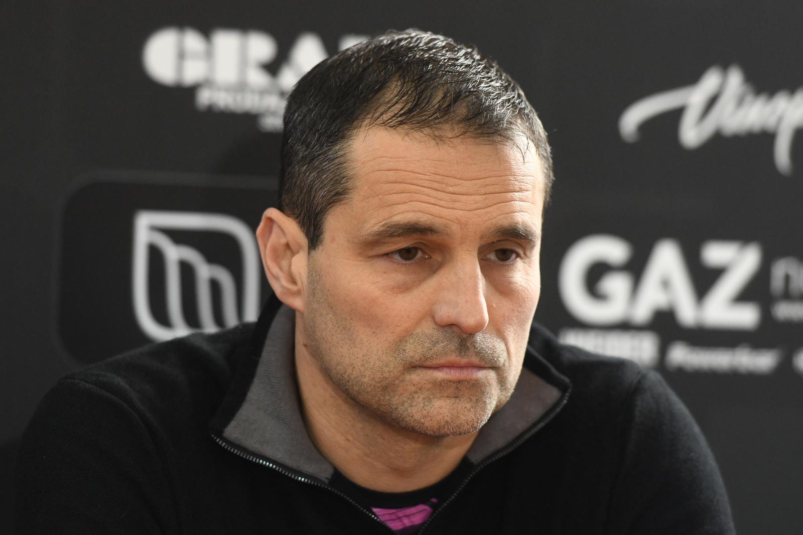 05.12.2022., Sibenik - Konferencija za medije HNK Sibenik uoci pocetka pripreme za nastavak Supersport Hrvatske nogometne lige. Na konferenciji medijima su se obratili trener Mario Cvitanovic i sportski direktor Dario Dabac.  Photo: Hrvoje Jelavic/PIXSELL