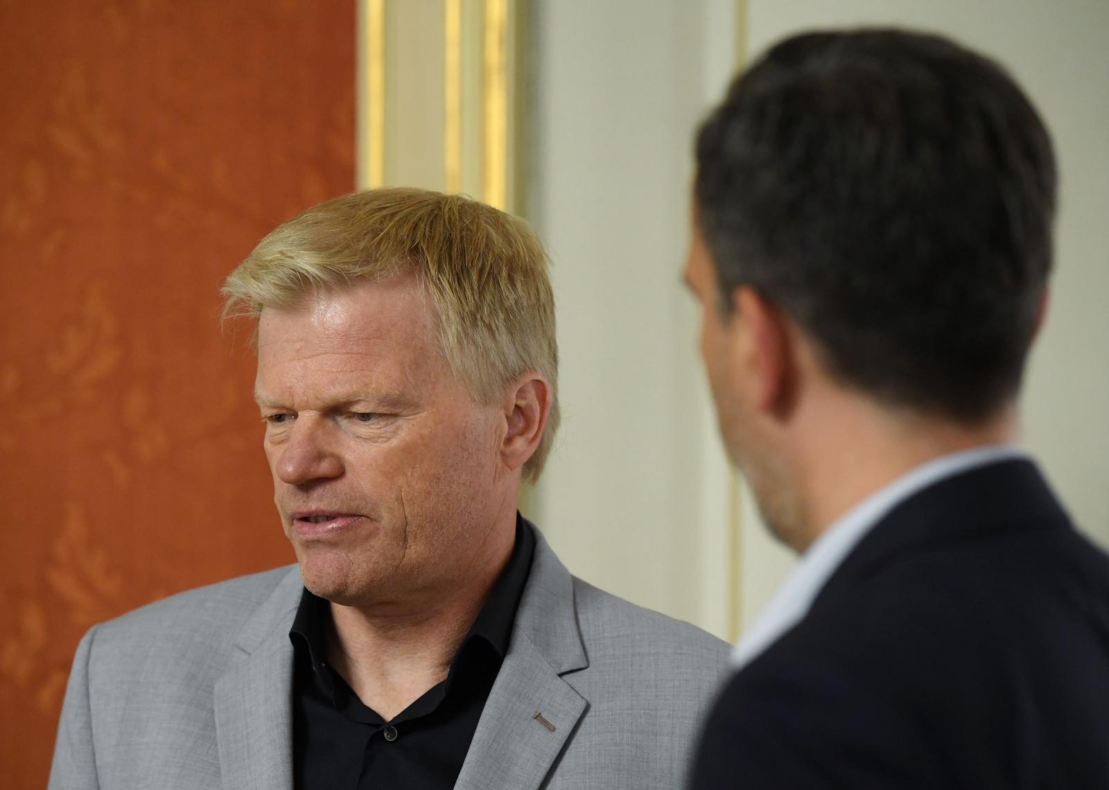 07.06.2019., Zagreb - Gradonacelnik Zagreba Milan Bandic primio je proslavljenog njemackog nogometnog reprezentativca i jednog od najboljih svjetskih vratara Olivera Kahna koji je stigao u Zagreb kako bi sudjelovao na 4. Medjunarodnoj konferenciji nogometnih trenera i trenera vratara. Oliver Kahn."nPhoto: Marko Lukunic/PIXSELL
