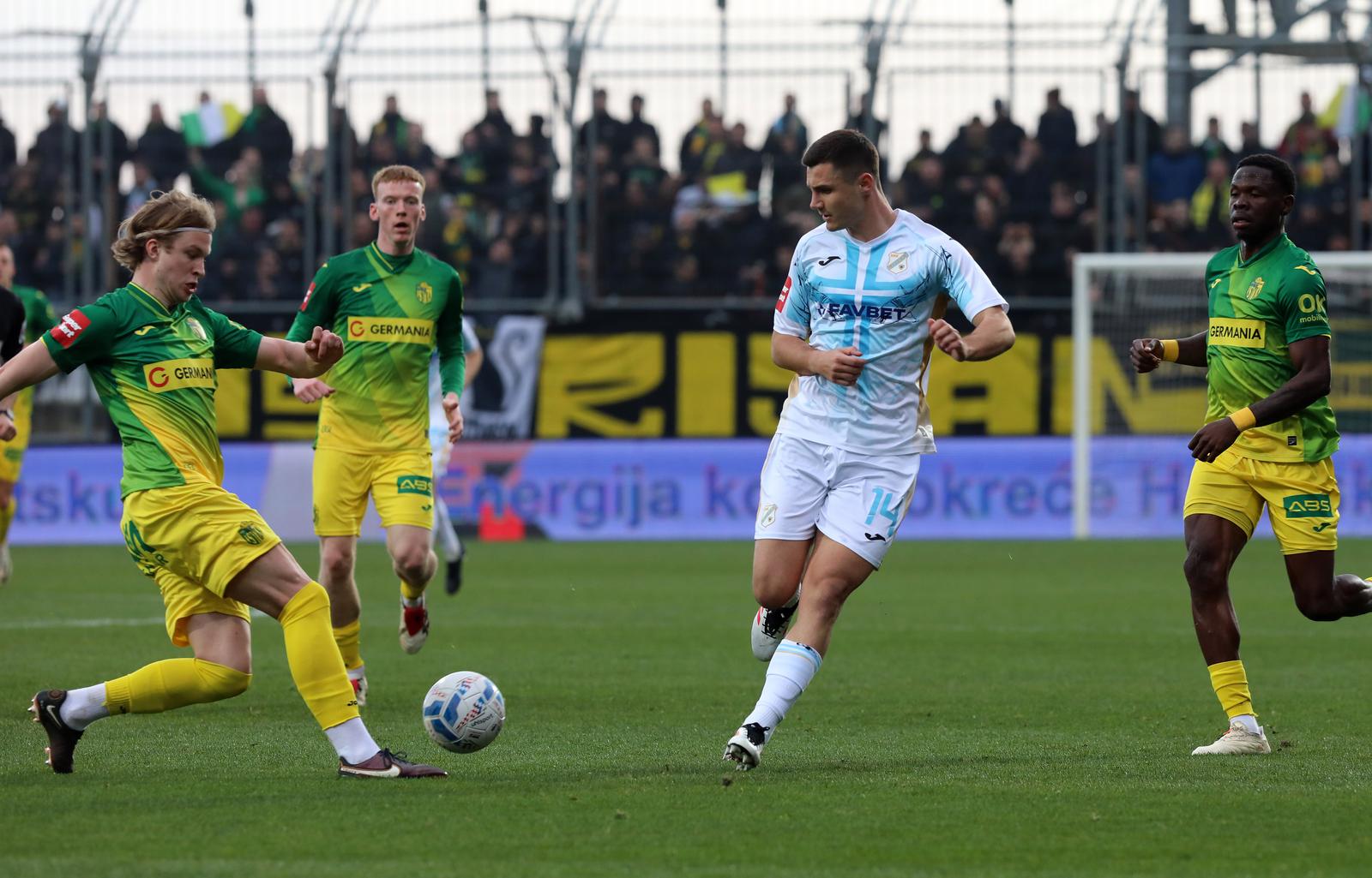 09.02.2025., Rijeka - SuperSport HNL, 21. kolo, HNK Rijeka - NK Istra 1961. Amer Gojak
  Photo: Goran Kovacic/PIXSELL