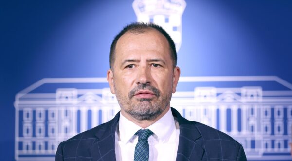12.03.2025., Zagreb - Na konferenciji za medije odrzanoj u Saboru o temi: " Ekskluzivna informacija o deportaciji migranata iz Njemacke u Hrvatsku“ govorili su zastupnici Kluba Dom i nacionalno okupljanje i Hrvatski suverenisti Photo: Patrik Macek/PIXSELL