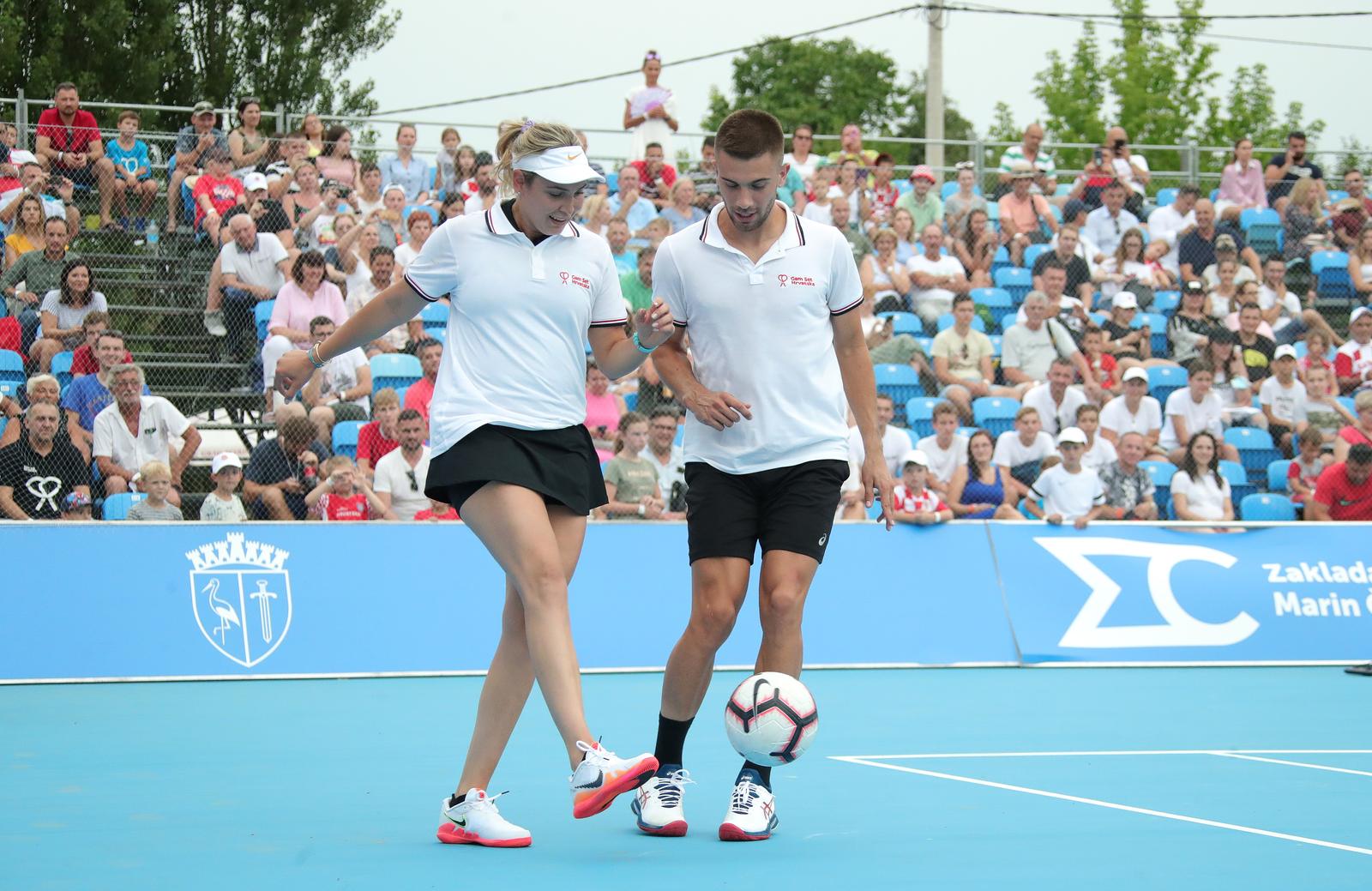 13.07.2021., Petrinja - Odrzano je drugo izdanje humanitarno - sportskog spektakla Gem Set Hrvatska. Projekt je to koji organizira Zaklada Marin Cilic, a okuplja najpoznatije sportase i sportasice Hrvatske s ciljem izgradnje sportskih igralista za djecu i promocije vaznosti bavljenja sportom od najranije dobi. Donna Vekic, Borna Coric Photo: Sanjin Strukic/PIXSELL