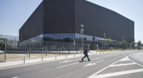 16.07.2015., Split - Zbog nedovrsene i zapustene zgrade Spaladium Arene Gradu Splitu prijeti bankrot, zbog tuzbe banaka u iznosu od 53 milijuna eura. r Photo: Davor Puklavec/PIXSELL