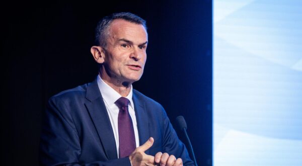 17.10.2024., Rovinj - 
U hotelu Lone zapoceo je Izazov promjene - konferencija Zagrebačke burze i Udruge drustava za upravljanje mirovinskim fondovima i mirovinskih osiguravajućih drustava. Photo: Srecko Niketic/PIXSELL
