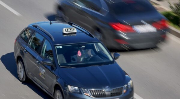 Taxi