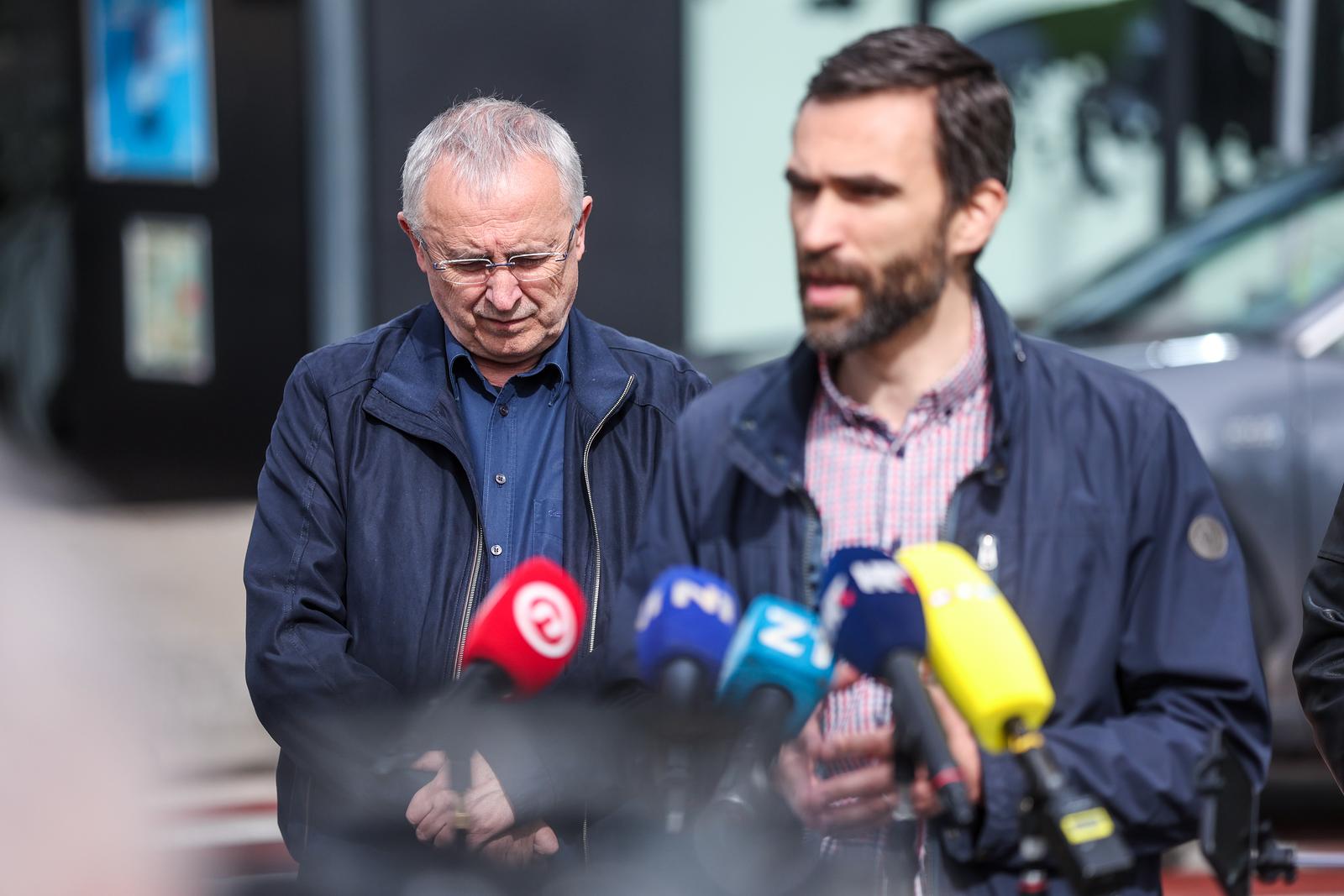 18.04.2025., Zagreb - Konferencija za medije na kojoj je najavljen zajednicki sindikalni prosvjeda na Trgu bana Jelacica, na konferenciji sudjelovali su Zrinko Turalija, Nezavisni sindikat znanosti i visokog obrazovanja, Matija Kroflin i Skolski sindikat Preporod: Zeljko Stipic.  Photo: Slavko Midzor/PIXSELL
