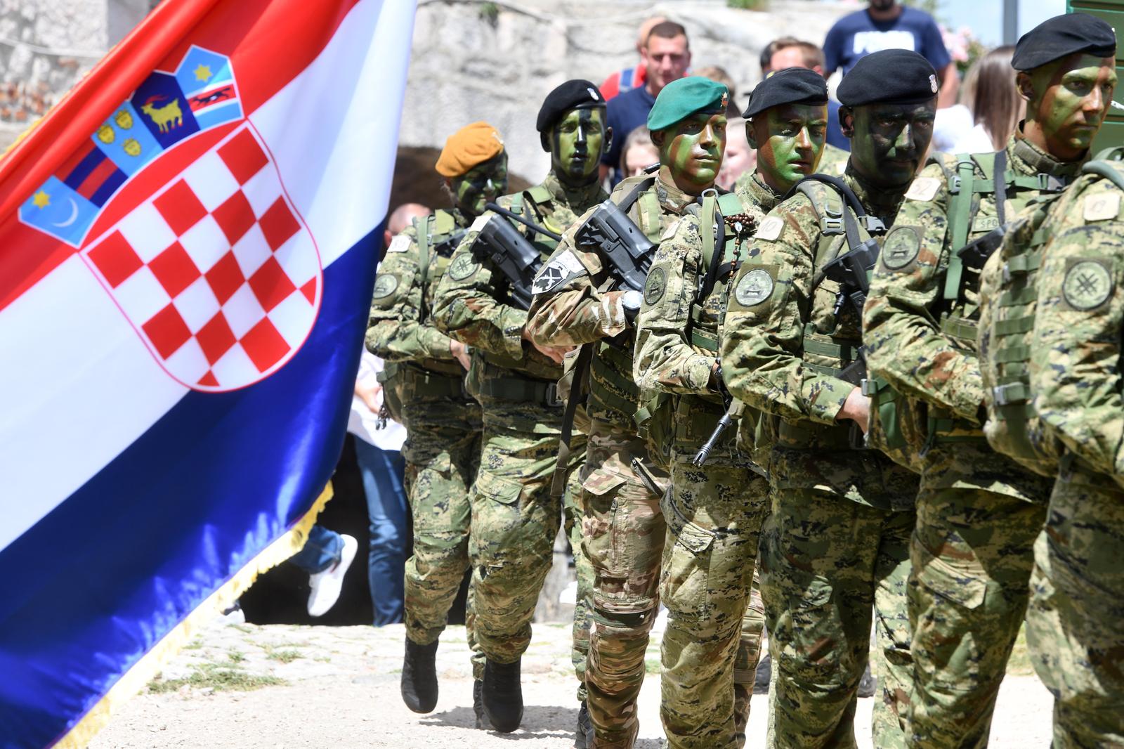 22.05.2024., Sibenik - Svecani prijam na Kninskoj tvrdjavi za vojnike 10.narastaja vodja Sredista za razvoj vodja Marko Babic. Photo: Hrvoje Jelavic/PIXSELL