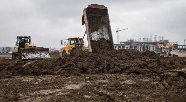 23.02.2015., Zagreb -  Posjet gradilistu i prezentaciju tijeka radova novog putnickog terminala Medjunarodne zracne luke Zagreb. rPhoto: Davor Puklavec/PIXSELL
