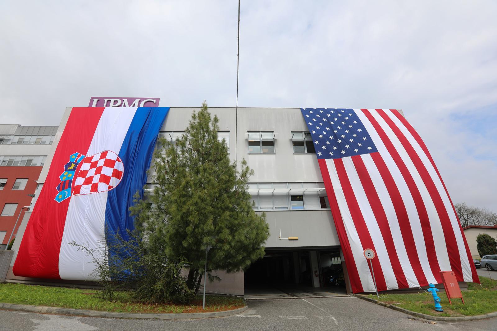 26.03.2025., Zabok,  Svecano otvoren onkoloski centar  u sklopu Opce bolnice Zabok i bolnice hrvatskih veterana – UPMC Hillman Cancer Center Hrvatska. Otvorenju centra nazocili su  ministrica zdravstva dr. Irena Hrstic, zupan Krapinsko-zagorske zupanije Zeljko Kolar, otpravnik poslova Veleposlanstva SAD-a u Zagrebu Trey Lyons, ministar vanjskih i europskih poslova Gordan Grlic Radman, dr Joel Nelson UPMC Internacional, Beth Wild predsjednica UPMC Hilman Cancer Center, Douglas Dick UPMC  te inicijator projekta prof. dr. sc. Dragan Primorac.  Photo: Robert Anic/PIXSELL