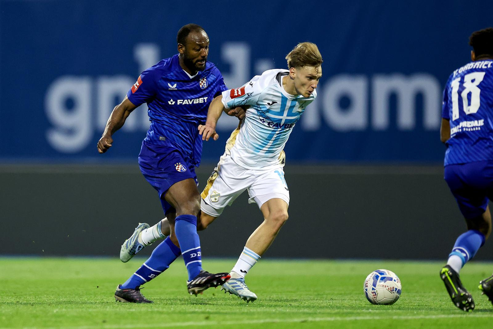 27.04.2025., stadion Maksimir, Zagreb - SuperSport HNL, 32. kolo, GNK Dinamo - HNK Rijeka. Kevin Theophile-Catherine i Toni Fruk. Photo: Slavko Midzor/PIXSELL