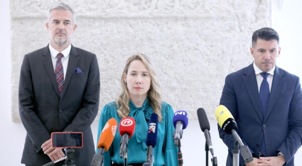27.09.2023., Zagreb - Na konferenciji za medije odrzanoj u Saboru o aktualnim temama govorili su Marija Selak Raspudic, Nikola Grmoja i Nino Raspudic. Photo: Patrik Macek/PIXSELL