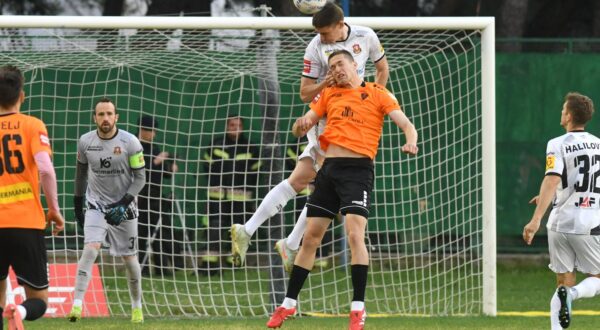 28.04.2025., stadion Subicevac, Sibenik - SuperSport HNL, 32. kolo, HNK Sibenik - HNK Gorica. Ivan Laca, Filip Cuic. Photo: Hrvoje Jelavic/PIXSELL