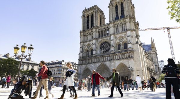 View from the Cathedral Notre-Dame de Paris, as part of Good Friday celebrations, in Paris on April 18, 2025. Photo by Jeremy Paoloni/ABACAPRESS.COM Photo: Paoloni Jeremy/ABACA/ABACA