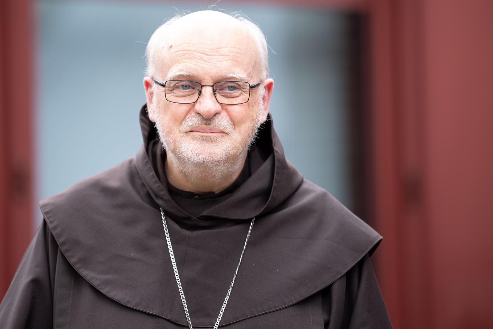 07 June 2021, North Rhine-Westphalia, Cologne: Apostolic Visitator Anders Arborelius stands in front of Maternushaus. He is one of two bishops who, as plenipotentiaries of Pope Francis, are investigating the work of Archbishop Woelki of Cologne. They are expected to remain in Cologne until the middle of the month, after which they will draft a confidential final report. Photo: Marius Becker/dpa /DPA/PIXSELL